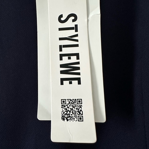 Navy Blue with Bell Sleeve lines yellow NWT Size 6 - Picture 5 of 8